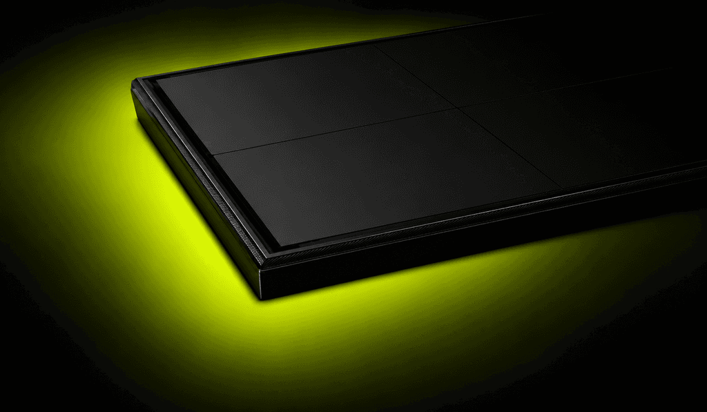 Eurener Nexa all-black solar panel